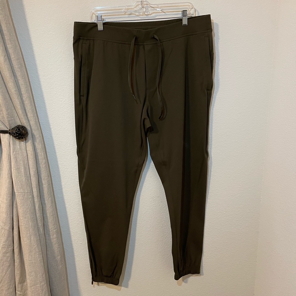 CRZ Yoga men’s joggers size XL
